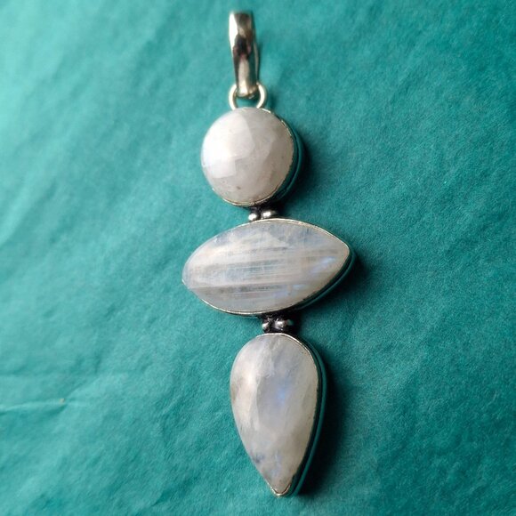 2/35$  NWOT  moonstone pendant 925 silver blue irridescence - Picture 6 of 10